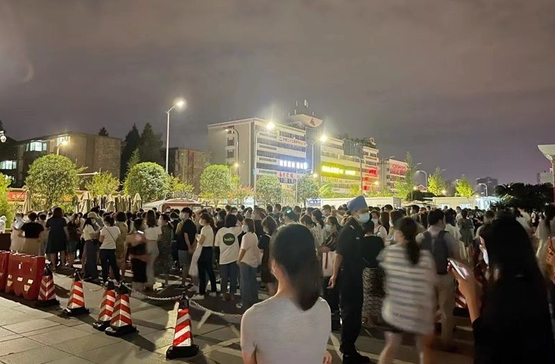 疫情|揭秘！7月27日筛查出3例新冠肺炎病例后 四川省人民医院如何处置？