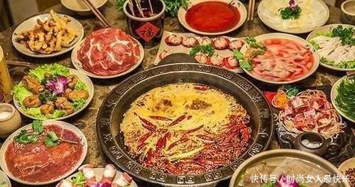 吃火锅时,肉下面为什么要垫一片生菜服务员并不只是为了美观