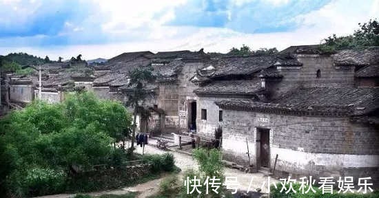 江西一“独特”古镇，建于北宋时期，坐拥赣派建筑风格，值得一游