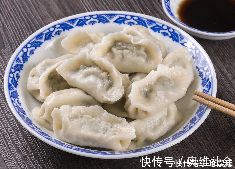 饭店调肉馅怎样去腥加料酒是不对的，大厨教你做法，鲜香无腥味