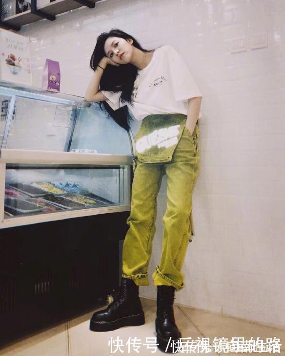 马丁靴|初秋穿搭怎能少了马丁靴时髦又百搭，还很显腿长