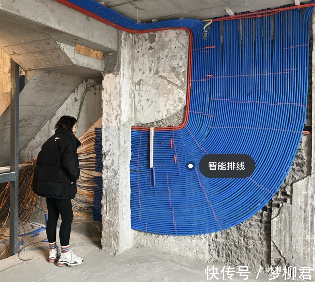 底盒|以前不懂,开关插座“做一排”!其实早该这样做,好看实用又高级