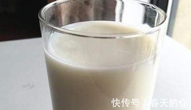 中老年人|“植物安眠药”终被发现,白开水里面加一点,喝完沾床就睡不失眠