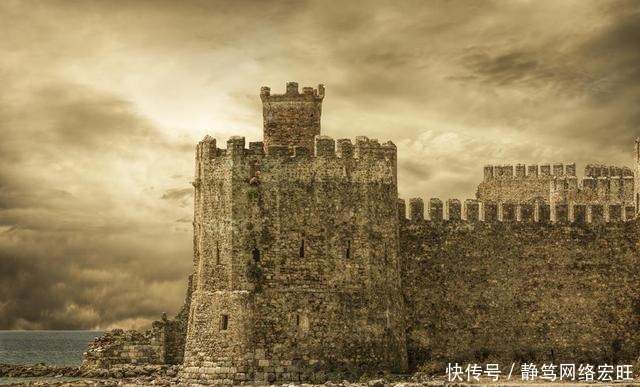 安史之乱|他是唐朝功臣，朝廷没有亏待他，曾带兵反唐，依然厚待他