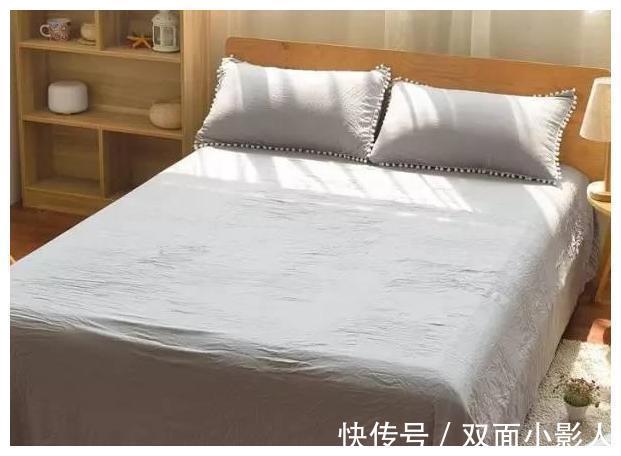 床单|床单发黄难清洗，不如就滴点“它”，轻松帮你恢复干净柔软