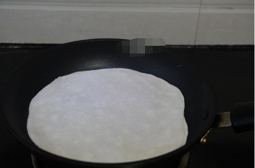 教您家常烙饼的做法,放凉都不会硬,软香可口特简单