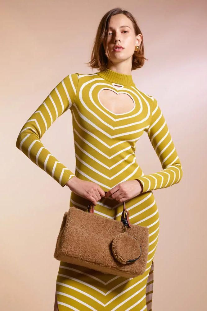 2021穿这个颜色，太太太美了！