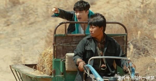 拖拉機(jī)|張藝興曬拖拉機(jī)執(zhí)照,李榮浩黃磊評論區(qū)湊熱鬧,娛樂圈第一個(gè)人