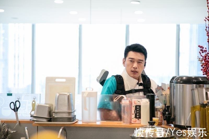 中秋|王耀庆登大湾区中秋电影音乐晚会 综艺热播霸榜多条热搜