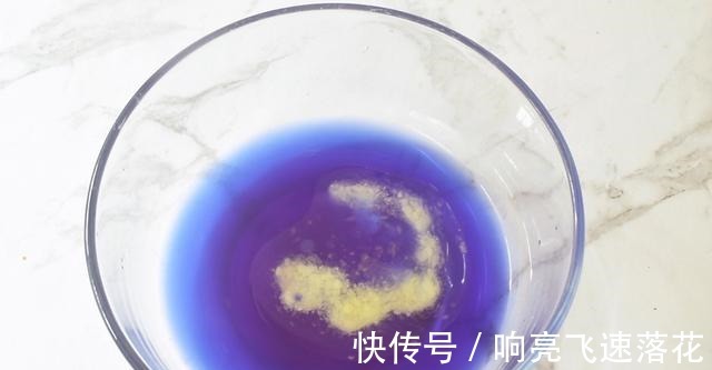 馅料|颜值高的冰皮玫瑰馅月饼，好吃可口，制作简单！