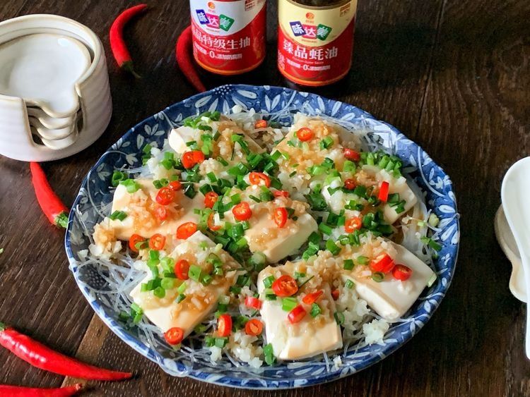 豆腐别总炖了，这样蒸一蒸鲜嫩入味，成本不过5块钱，太划算了