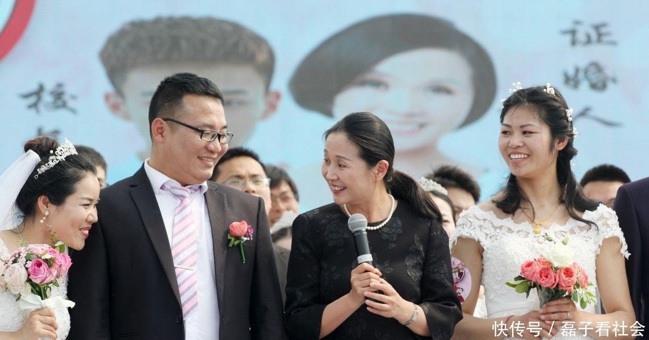 曾和孟非、乐嘉同台把关,家庭幸福还有一女儿,知名情感导师黄菡