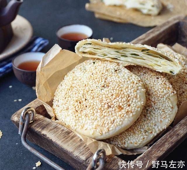 一步一步地,厨房可以做一个如此美味的烤饼