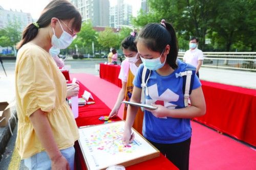 南京市雨花台中学|学校迎新创意满满，学生充满期待