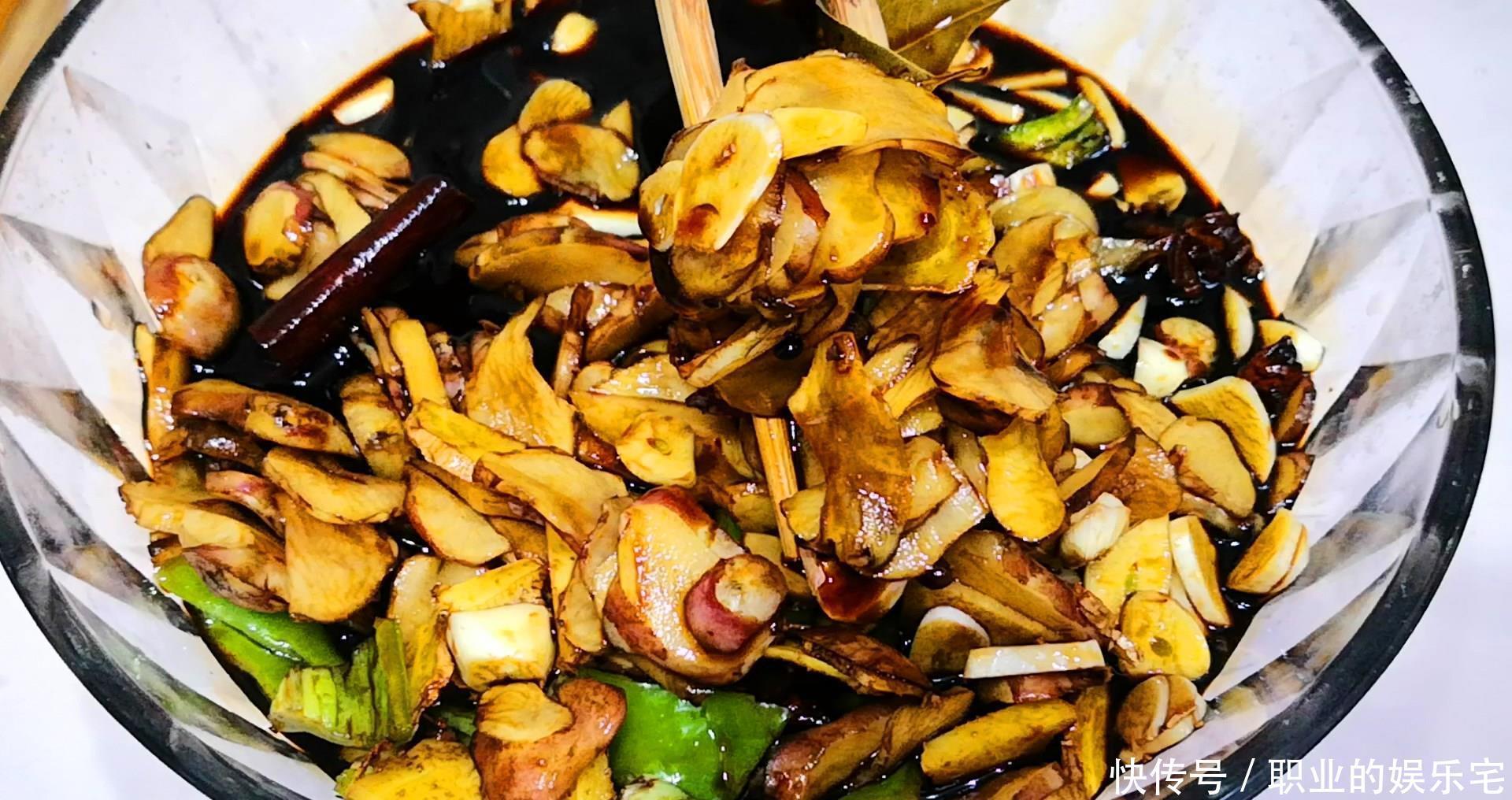 不坏|霜降过后,此菜正好吃,腌成咸菜最下饭,放1个月都不坏