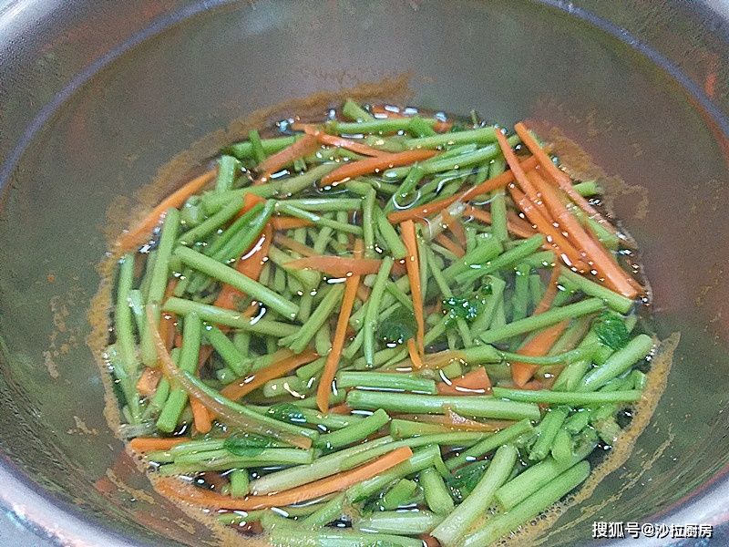 三伏天，多吃这碱性食物，铁比菠菜高，补血又护眼，女性多吃好