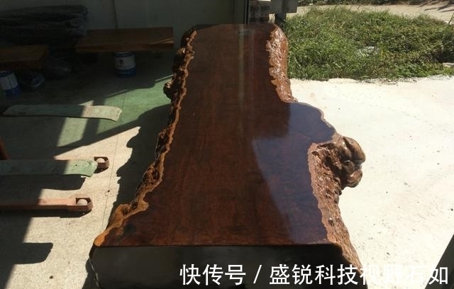 板子|带大家认识“灌了钢筋和水泥”的千斤实木大板,你还会上当吗?