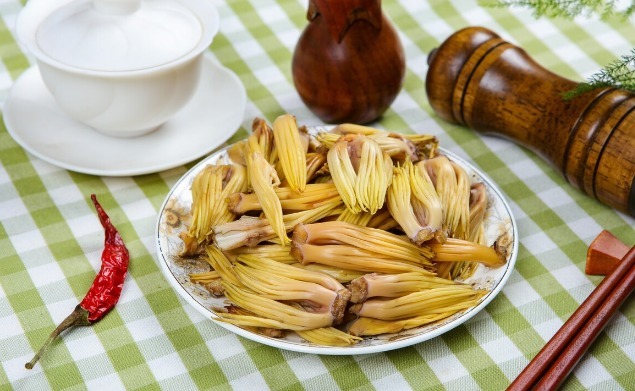 凉拌|65种野菜图片，带你认识不同的野菜和吃法，你想要的野菜这里都有