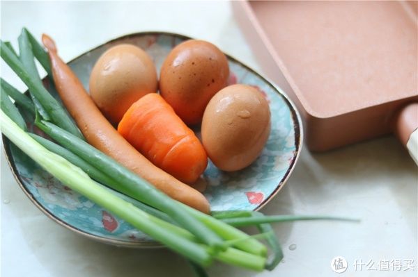 胡萝卜|闺蜜总说厚蛋烧卷不好，原来第一步做错了，一定不能放油呀
