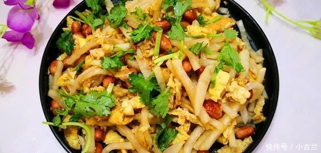 谁说补身得花大价钱?入冬萝卜如此吃,营养不比鱼肉差