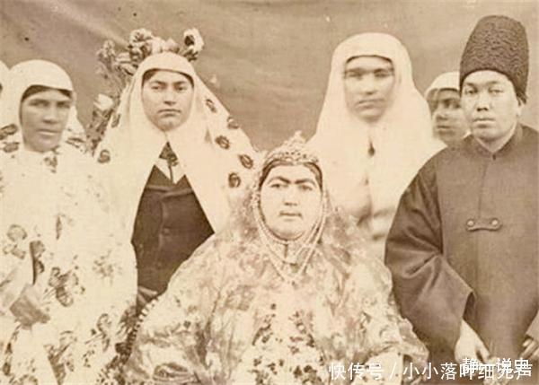 波斯“第一美女”肌肉结实,体毛浓厚,追求者为博她笑大打出手