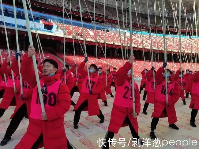 预备杆|《立春》背后的功夫小子