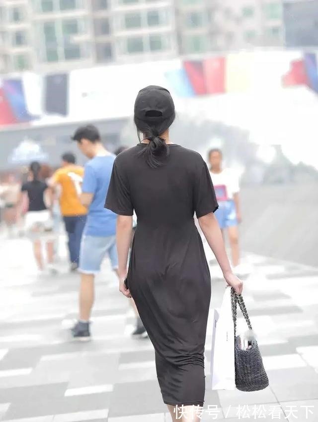 身材|肩宽臀大却纤纤细腰,身材微胖却颜值一流,惊艳,很少见的!