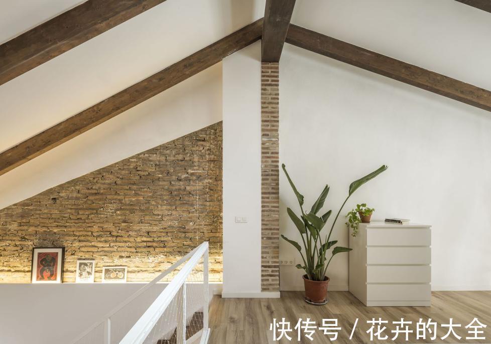 农家小院|改造69㎡瓦房,搭建楼板变2层“别墅”,后院一捯饬别有一番风景