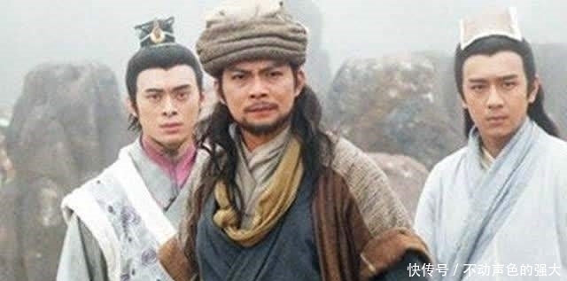 降龙硬怼降龙!同样侠义无双,乔峰能否打败郭靖?