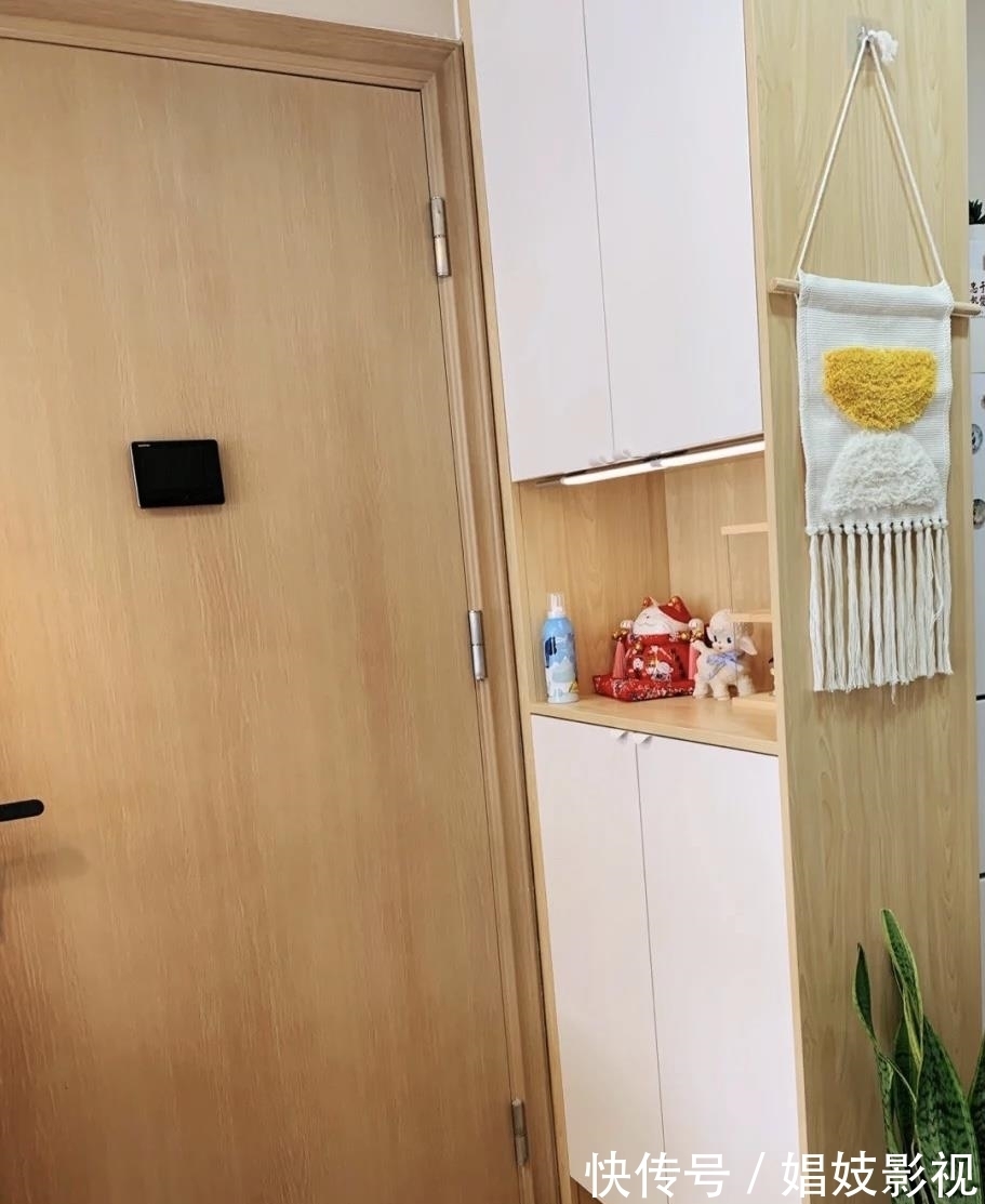 手机充电|90后男孩晒30㎡单身小宅,“宝藏式”装修而走红,圈粉无数
