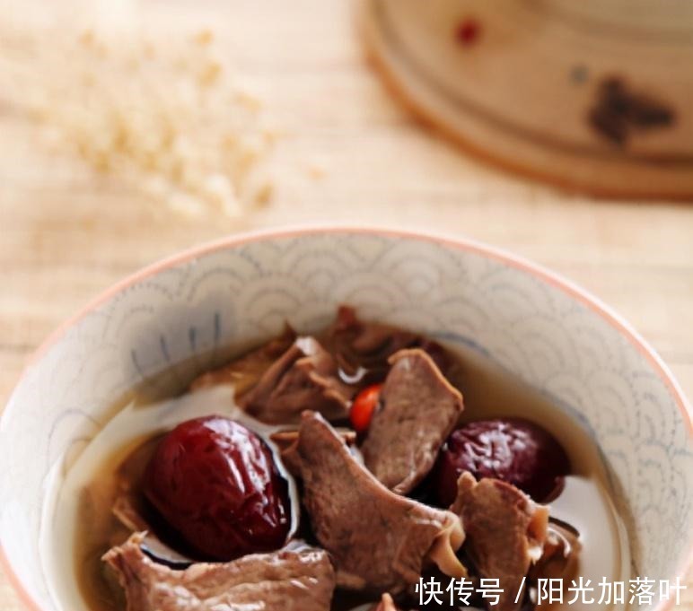 失眠多梦|失眠睡不好?试试这道汤,营养美味,安神养心,一觉睡到大天亮!