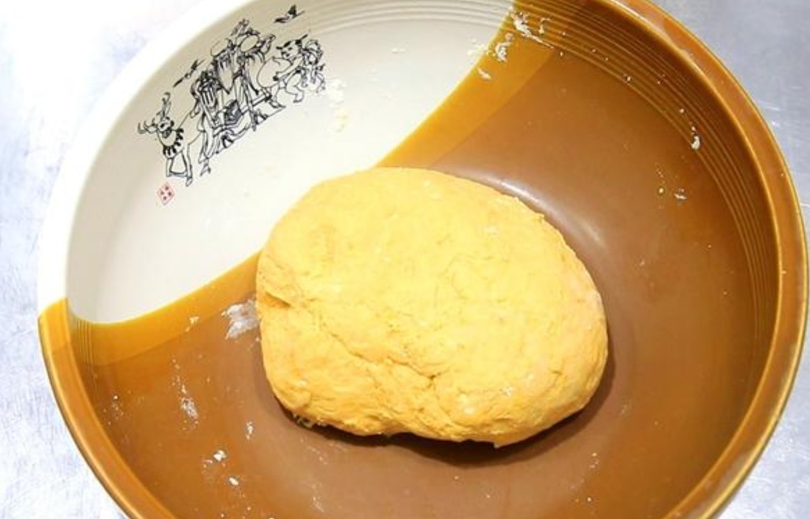 居然|2个鸡蛋1块南瓜,居然这么好吃!大厨教你几分钟搞定营养早餐!