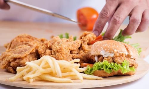 身高|13岁男孩高175cm！孩子身高“加速器”，不是牛奶，父母别无知了