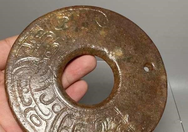 古玉|中国民间家传古玉旧藏玉器,一定要同美国史密森博物馆藏古玉比较