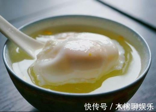 水煮荷包蛋,我只服这个做法,不散花不破皮,个个圆润又好吃