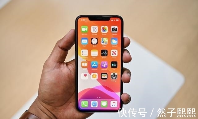 iphone13|让路iPhone13，iPhone12全速跌至“新低价”，网友：再等等！