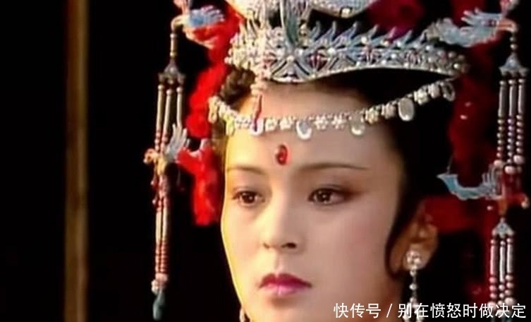 王善保|抄检大观园,探春打了王善保家的一巴掌,为何那么多人说好?