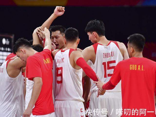 球员们|理性讨论：为什么现在的中国男篮没有以前那么强了？