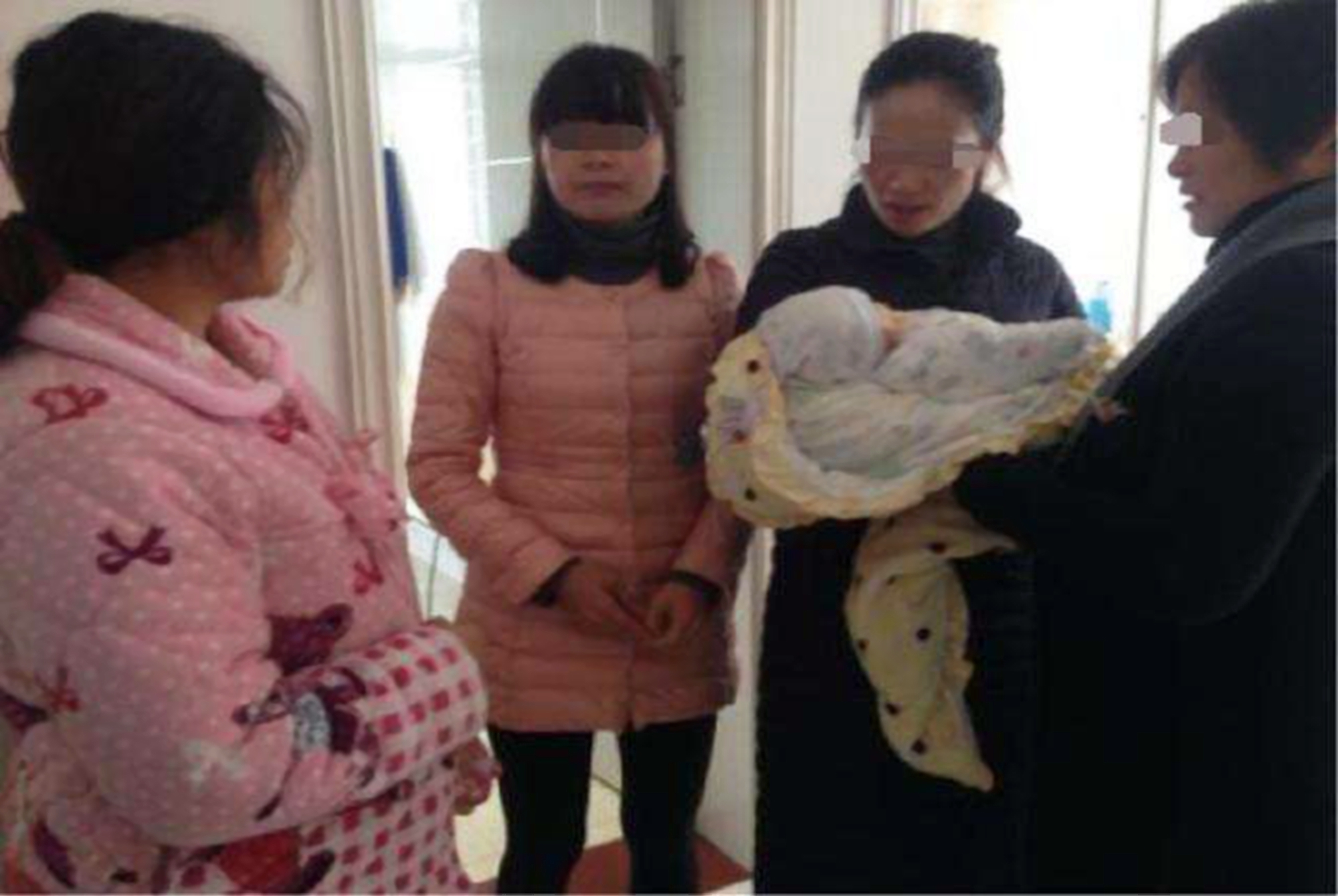 生完娃后,你的胎盘是“吃”还是“埋”,两种做法,结果大不相同