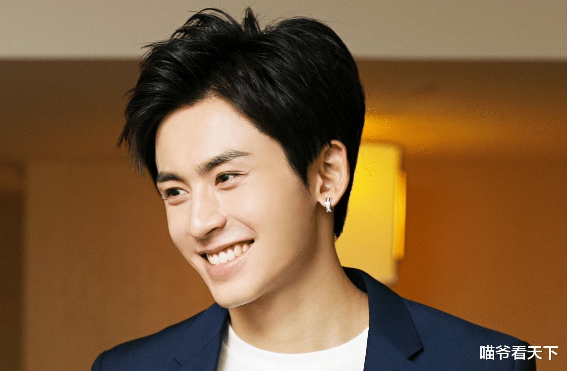 张哲瀚龚俊不配做《我是女演员》导师？网友：最没资格的是他