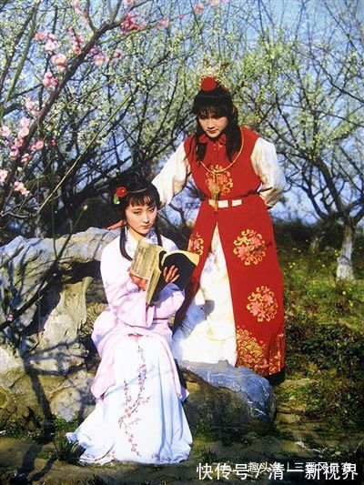 贾琏@红楼梦曹雪芹给她最好家世、容貌和才干,她却活成了卑贱的下人