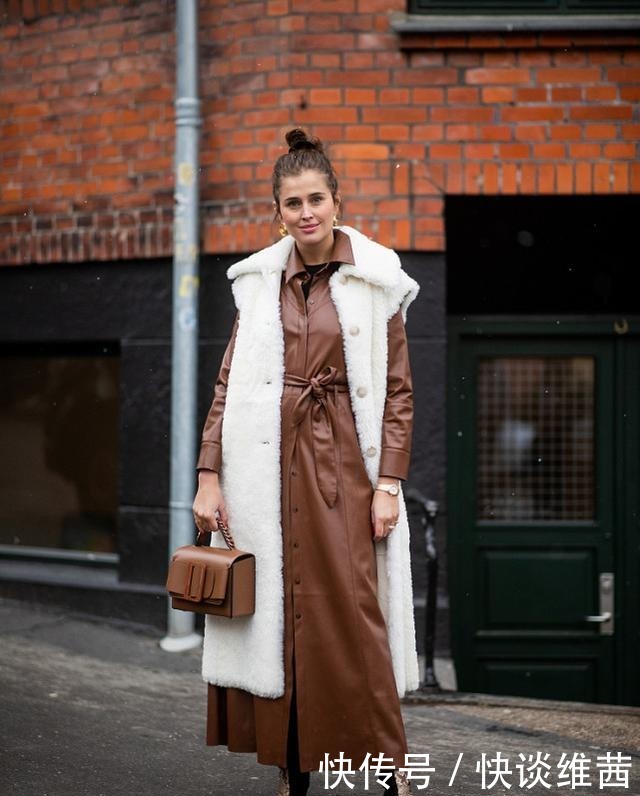 都市|今年冬天的高级配色:大地色+白色,穿对了就是都市丽人,老美了
