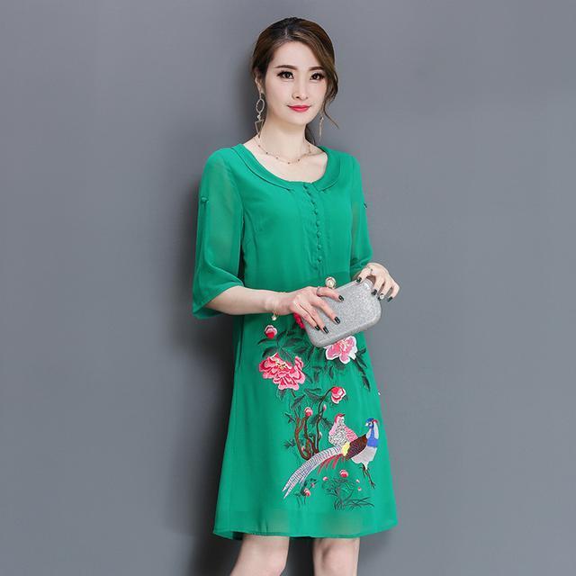 大长腿 唯美连衣裙,手感细腻爽滑,修身显瘦,时尚尽显独特女性魅力