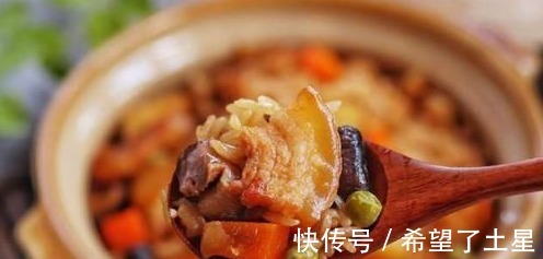 鸡翅|懒人最爱的3种电饭锅焖饭，饭菜一锅齐活，多余的碗都不用洗！