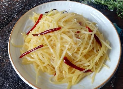 夏天我家吃此菜从不吃馒头，清肠道刮油脂，腰细了腿也瘦了