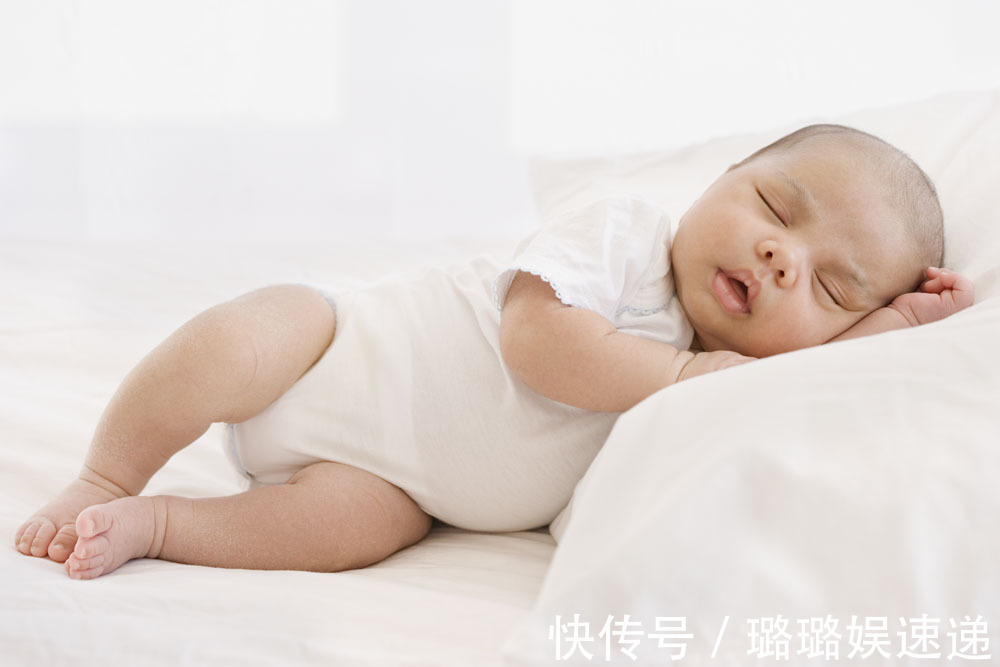 妈妈|0到6个月的宝宝咋抚养记住六个关键词,妈妈不慌乱宝宝更健康