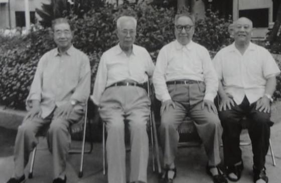 概括|他从纵队司令员变成师长，解放后用62个字能概括他一生，他是谁