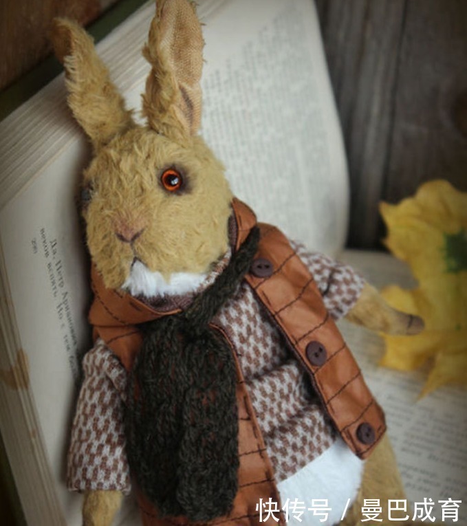 美女&俄罗斯美女手工艺术家和她独特的玩偶们!