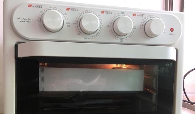 这种饼比面包好吃,不加一滴水就能做,超级松软