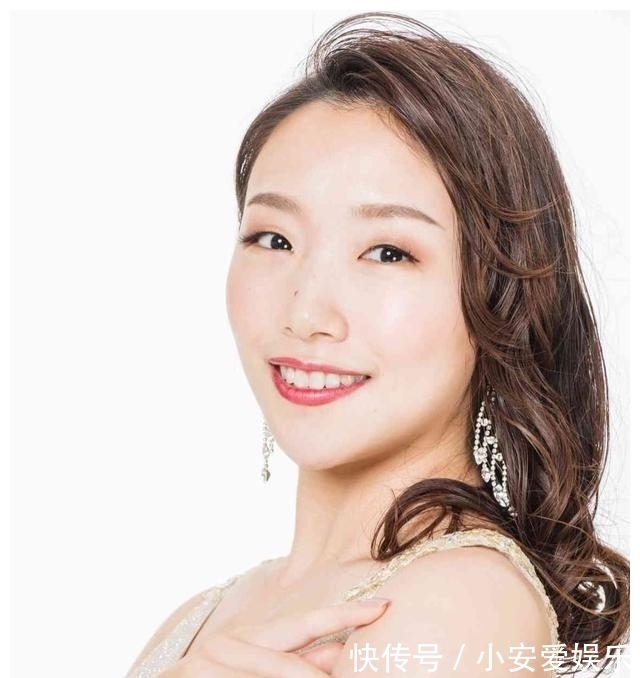 大学生|2022日本国际小姐出炉,22岁美女翻译夺冠